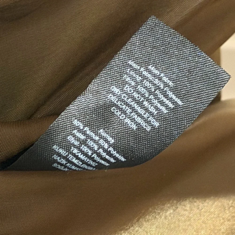 Adanola Padded Oversized Gilet - Picture 6 of 6